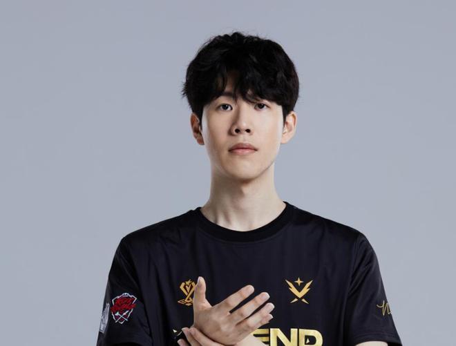 成为火箭重 成为火箭重