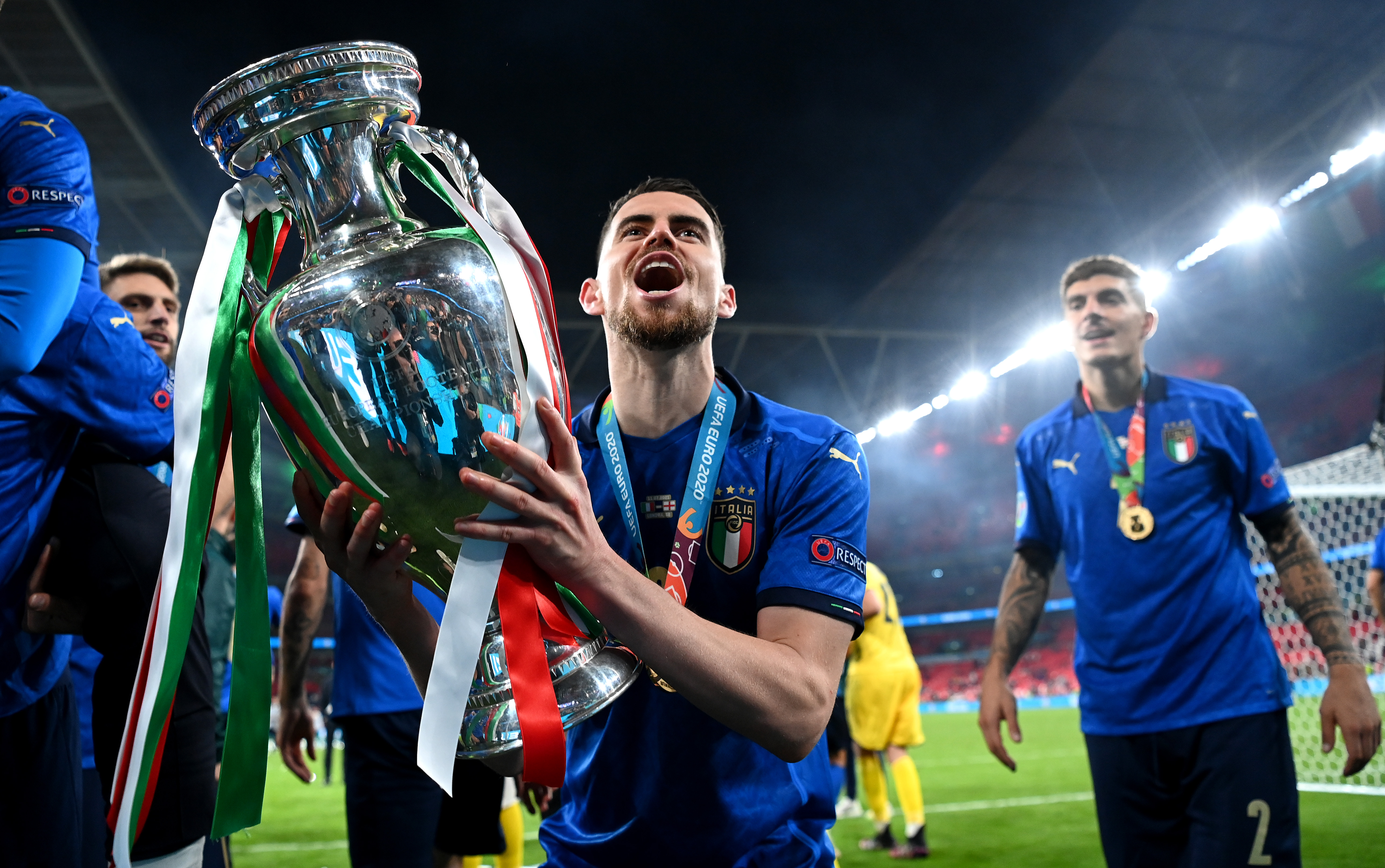 但他们在比 但他们在比