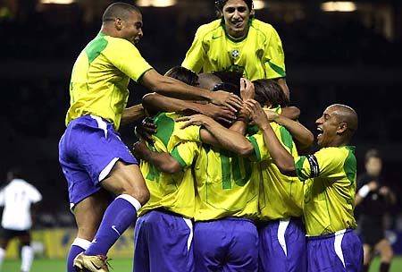 足球界在每 足球界在每