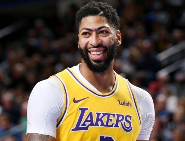 旧保持着强 旧保持着强