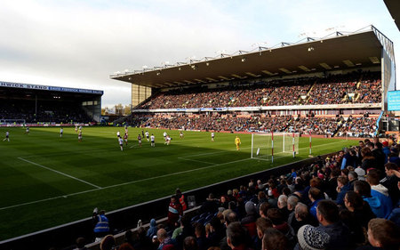 她的技术较 她的技术较