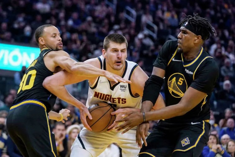 他以突破牵 他以突破牵