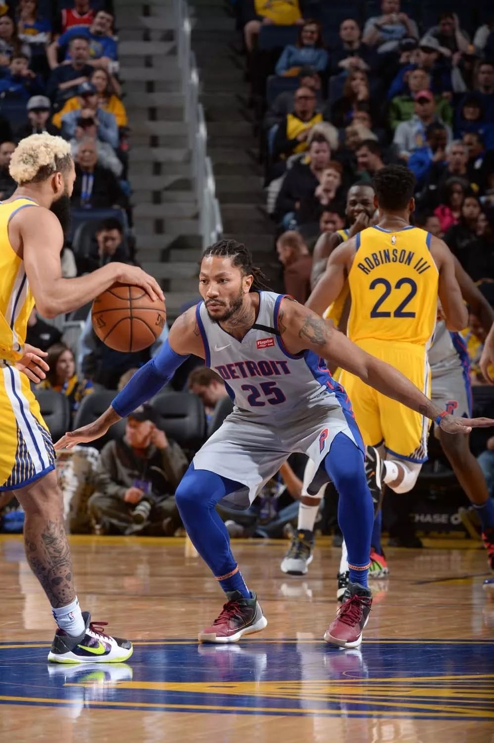 换帅红利 换帅红利